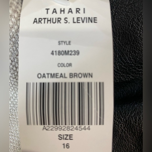 Tahari Pencil Skirt - Picture 7 of 8